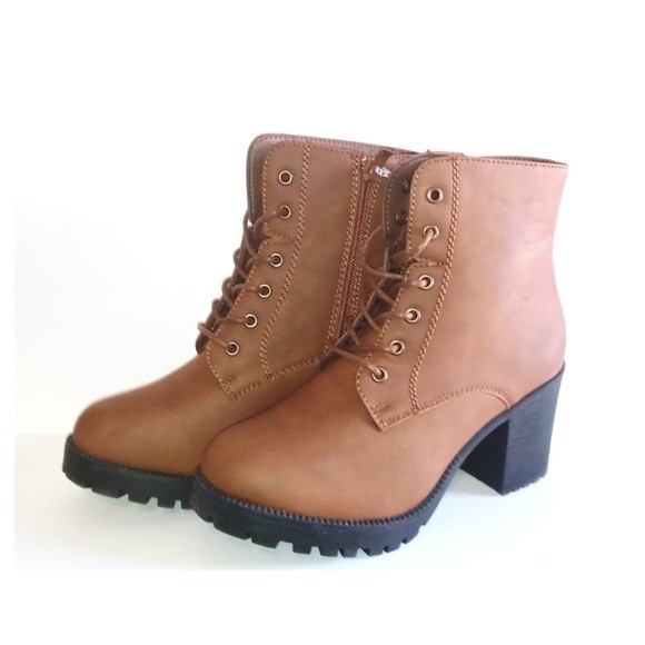 Forever Reagan - 09 Brown Boots NWOB - Picture 3 of 6